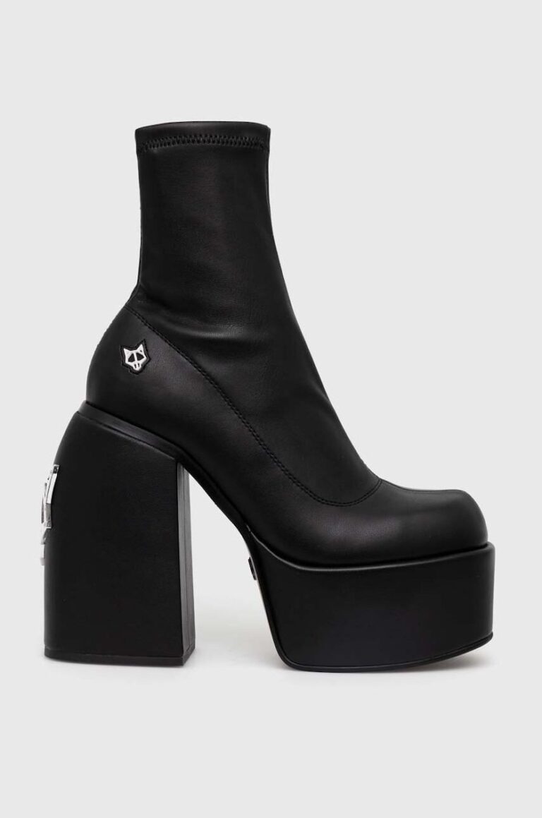 Ultimate Guide To Naked Wolfe: Trendy Shoe Brand Insights