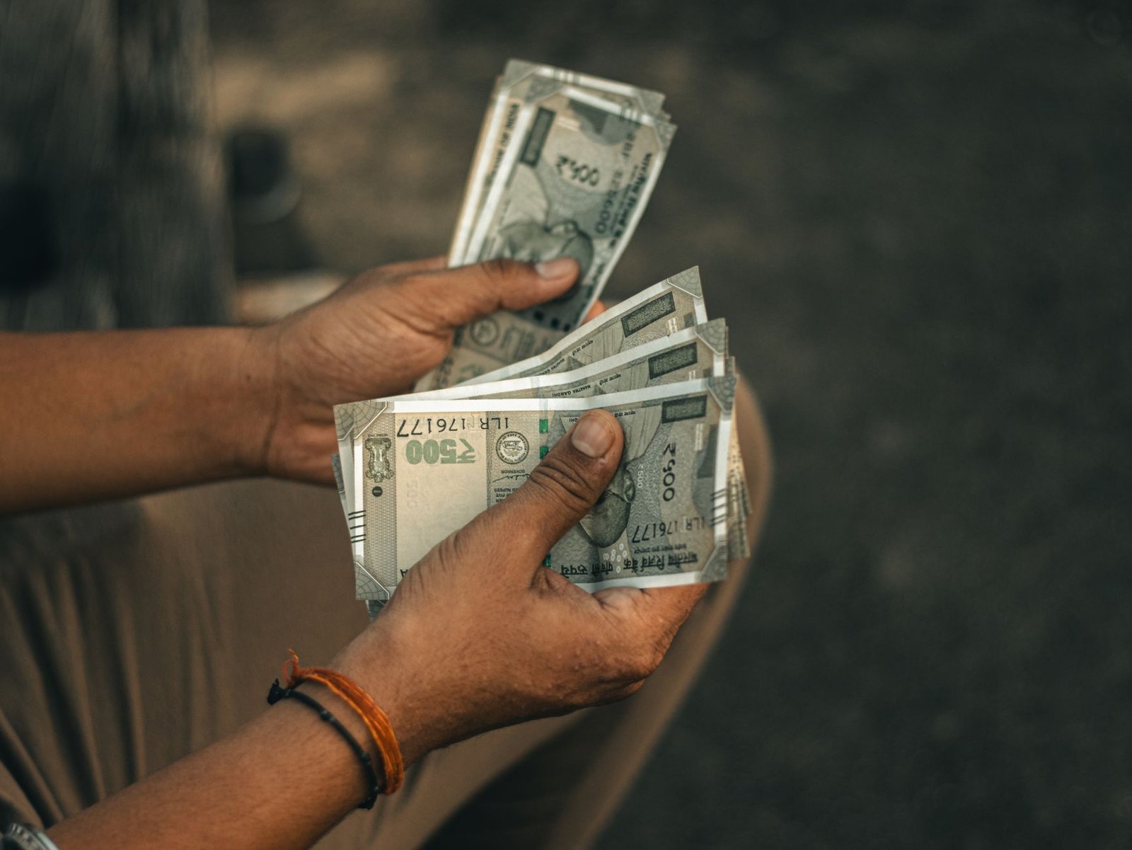 Rupee rallies against dollar: Quick move by RBI boosts value